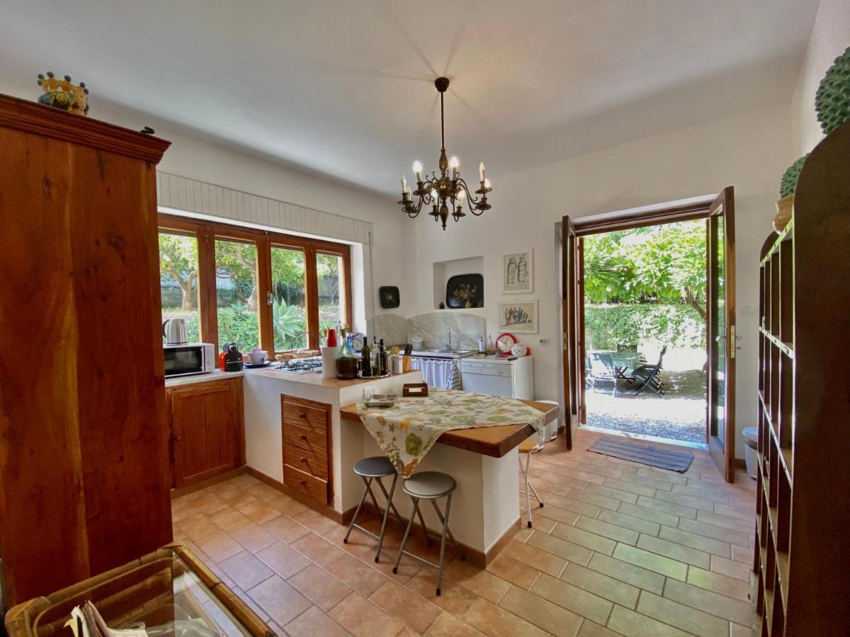 Villa Tana Pacenzia Cefalú Exterior foto